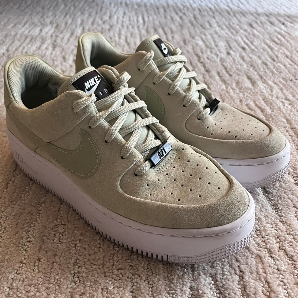 Nike Air Force 1 Sage Low Sneakers